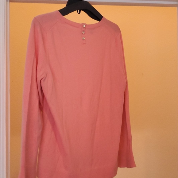 Sweater - Picture 4 of 5